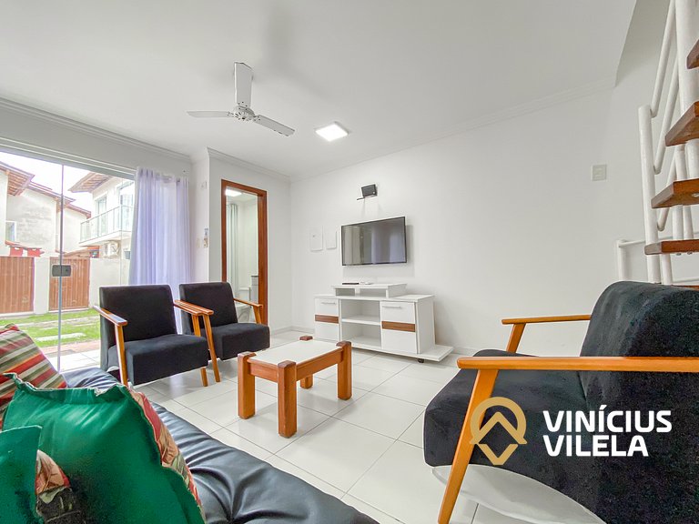 Casa com 3 suítes todas com ar condicionado, churrasqueira p