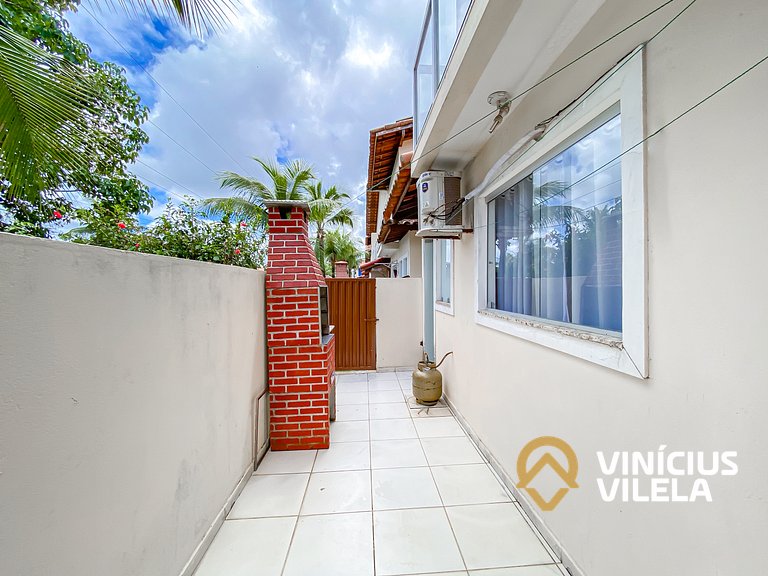 Casa com 3 suítes todas com ar condicionado, churrasqueira p