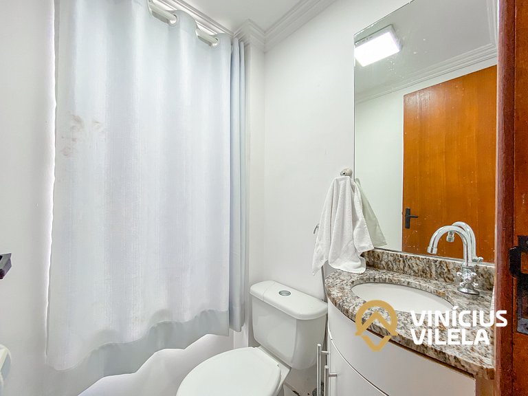 Casa com 3 suítes todas com ar condicionado, churrasqueira p