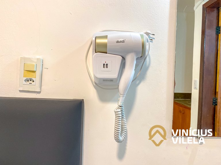 Casa com 3 suítes ambas com ar condicionado e TV, gourmet pr