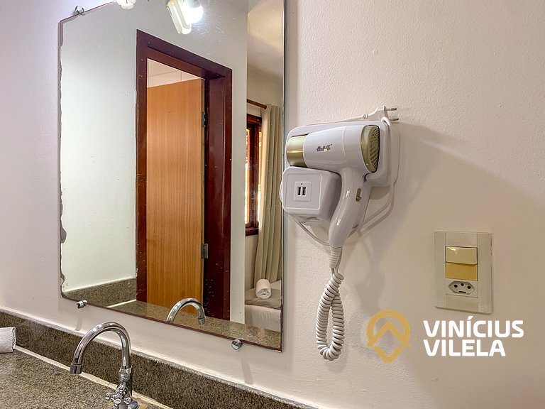 Casa com 3 suítes ambas com ar condicionado e TV, gourmet pr