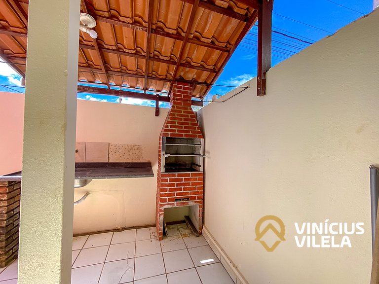 Casa com 3 suítes ambas com ar condicionado e TV, gourmet pr