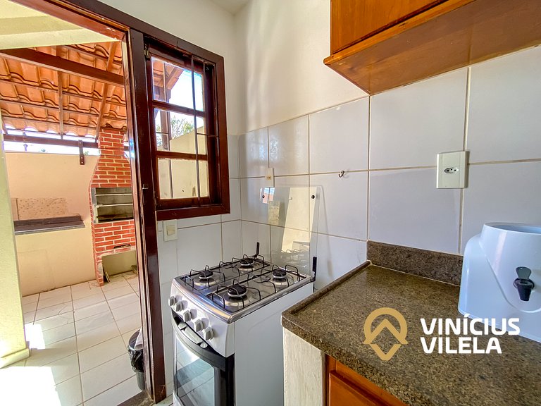 Casa com 3 suítes ambas com ar condicionado e TV, gourmet pr