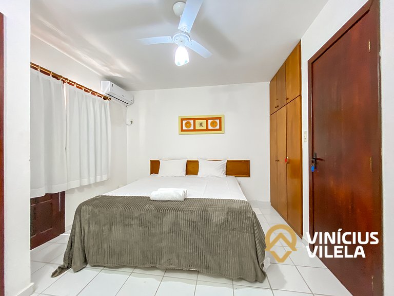 Casa com 2 suítes ambas com ar condicionado e TV, e internet