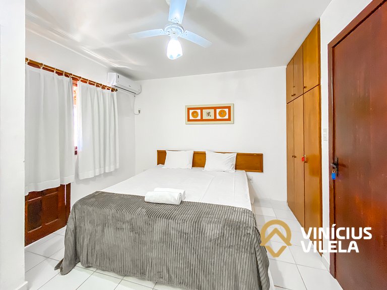 Casa com 2 suítes ambas com ar condicionado e TV, e internet