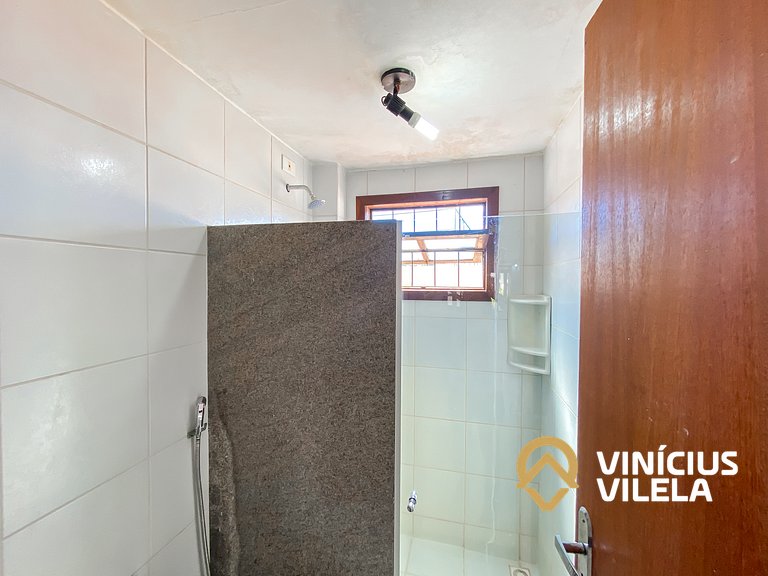 Casa com 2 suítes ambas com ar condicionado e TV, e internet