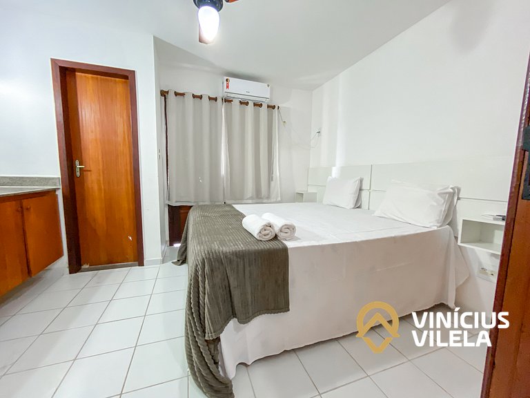 Casa com 2 suítes ambas com ar condicionado e TV, churraquei