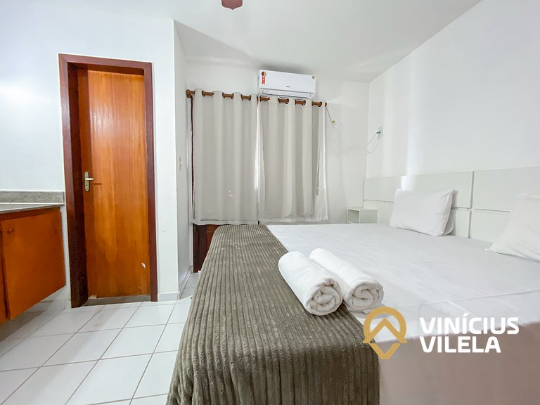 Casa com 2 suítes ambas com ar condicionado e TV, churraquei