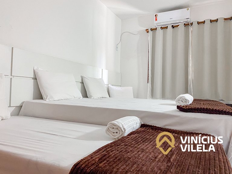 Casa com 2 suítes ambas com ar condicionado e TV, churraquei