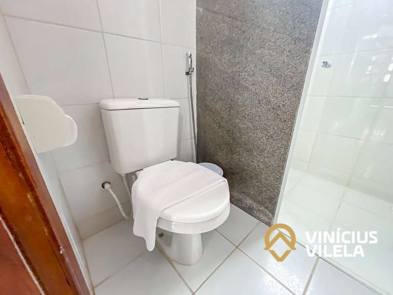 Casa com 2 suítes ambas com ar condicionado e TV, churraquei