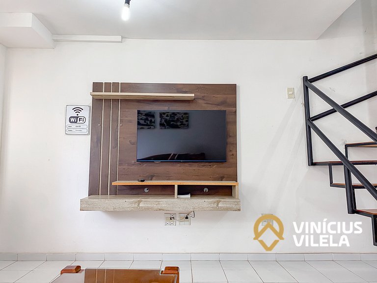 Casa com 2 suítes ambas com ar condicionado e TV, churraquei