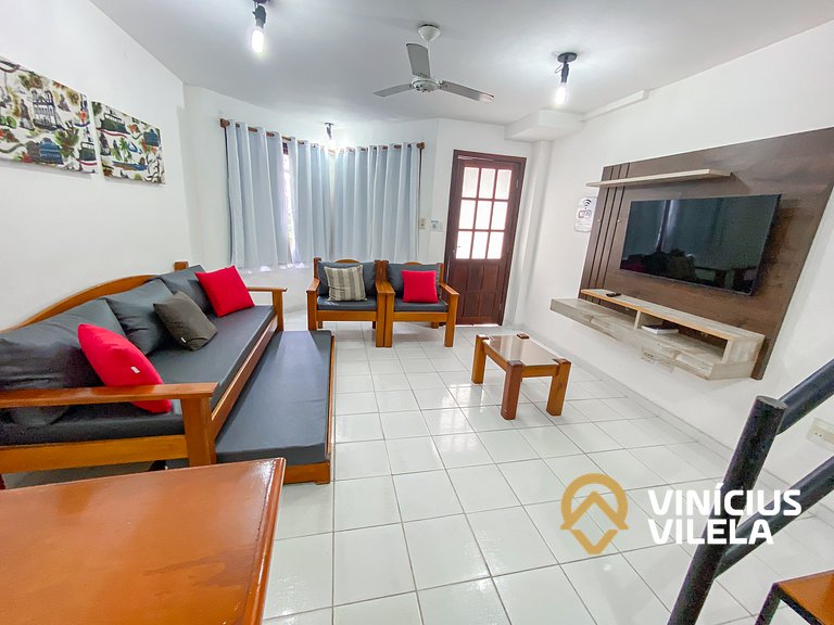 Casa com 2 suítes ambas com ar condicionado e TV, churraquei