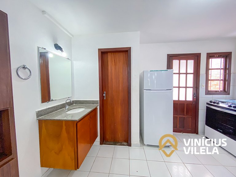 Casa com 2 suítes ambas com ar condicionado e TV, churraquei