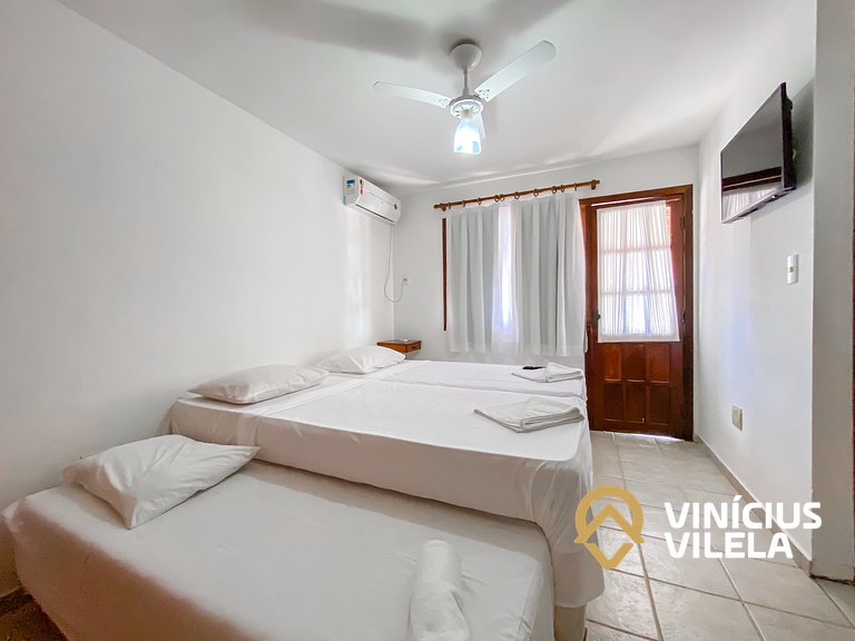 Casa com 2 suítes (ambas com ar split) e internet privativa