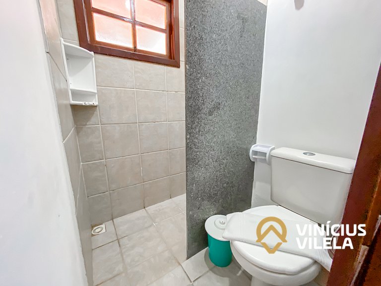 Casa com 2 suítes (ambas com ar split) e internet privativa