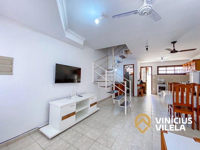 Casa com 2 suítes (ambas com ar split) e internet privativa