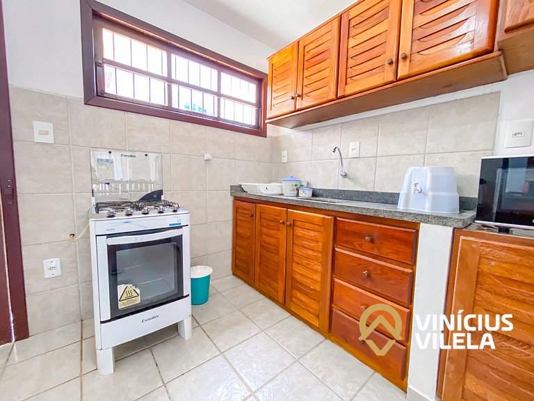 Casa com 2 suítes (ambas com ar split) e internet privativa