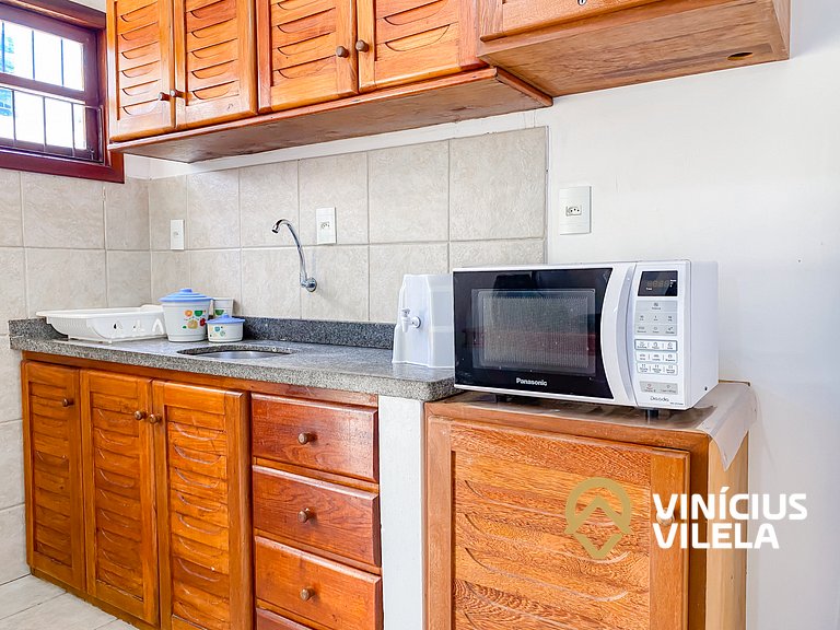 Casa com 2 suítes (ambas com ar split) e internet privativa