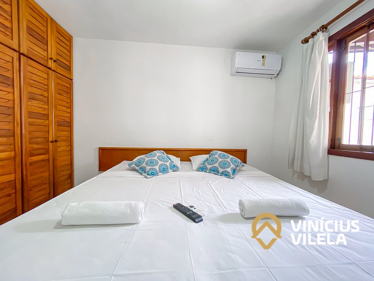 Casa com 2 suítes com ar, Net privativa 300MBPS.