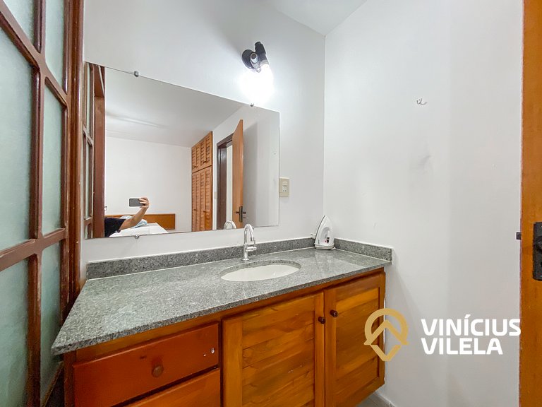 Casa com 2 suítes com ar, Net privativa 300MBPS.