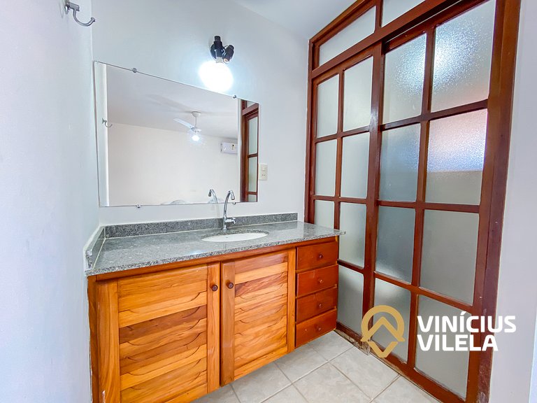 Casa com 2 suítes (ambas com ar split) e internet privativa