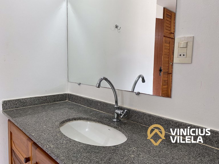 Casa com 2 suítes (ambas com ar split) e internet privativa