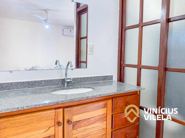 Casa com 2 suítes (ambas com ar split) e internet privativa