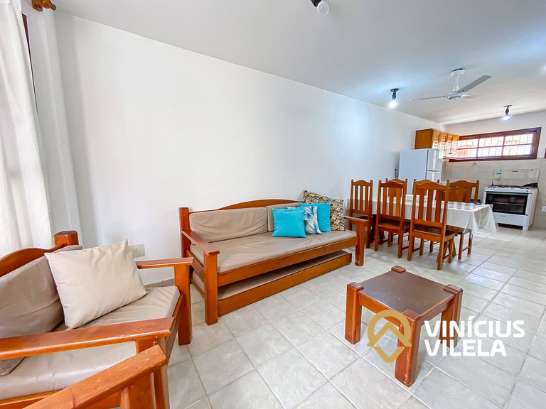 Casa com 2 suítes com ar, Net privativa 300MBPS.