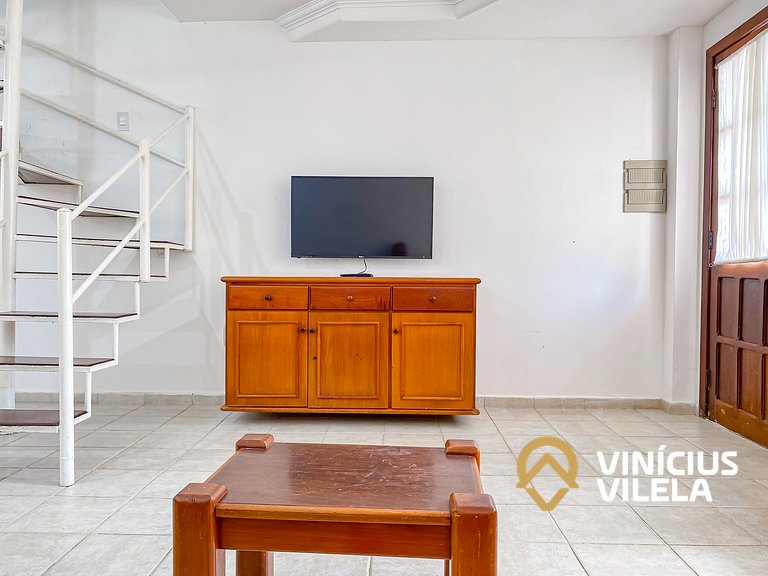 Casa com 2 suítes com ar, Net privativa 300MBPS.