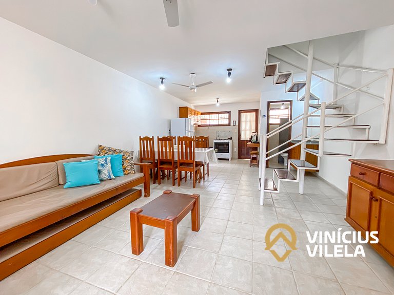 Casa com 2 suítes (ambas com ar split) e internet privativa