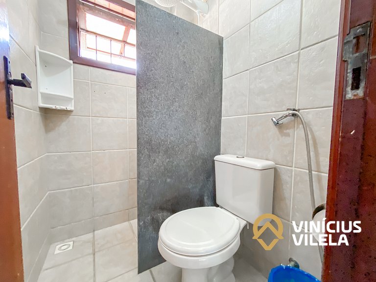 Casa com 2 suítes com ar, Net privativa 300MBPS.