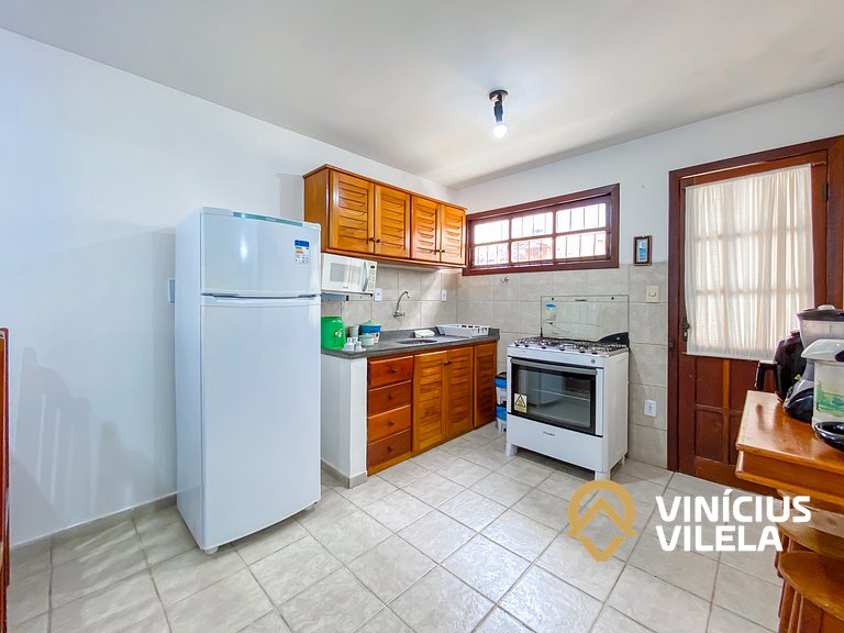 Casa com 2 suítes (ambas com ar split) e internet privativa