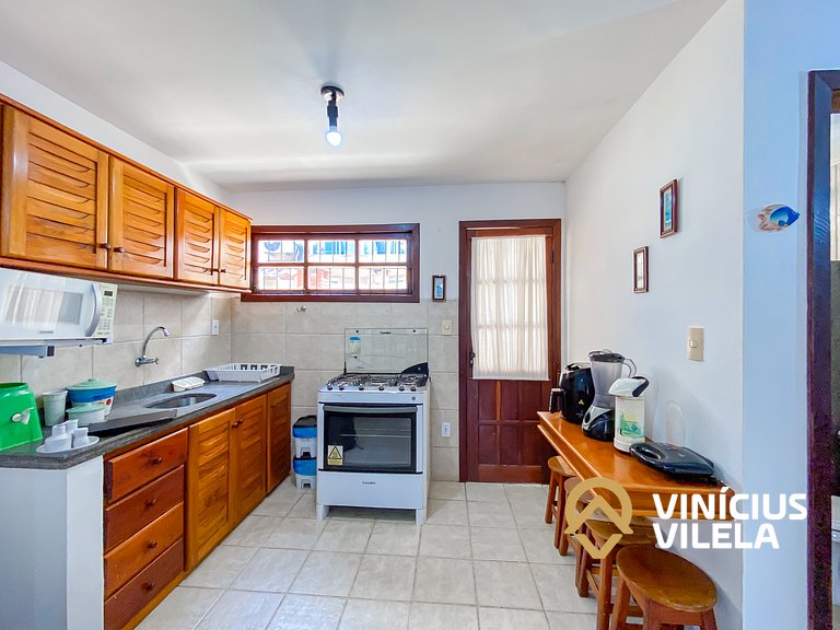 Casa com 2 suítes com ar, Net privativa 300MBPS.