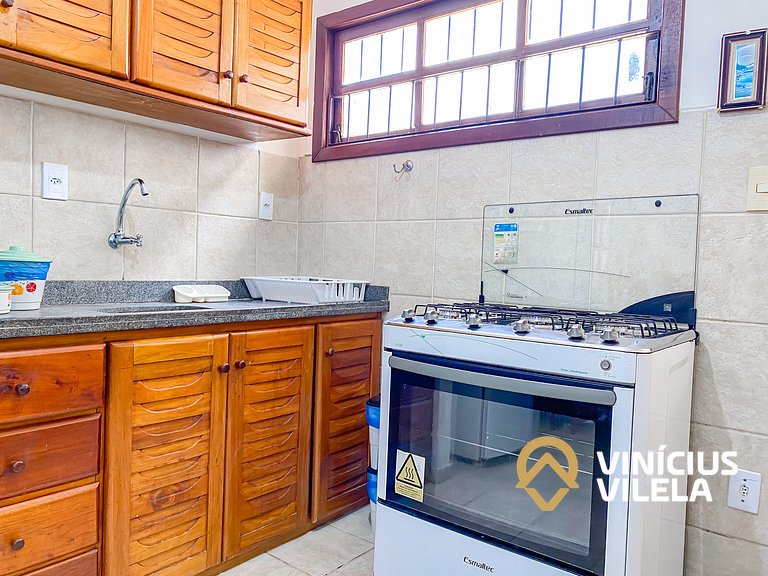 Casa com 2 suítes (ambas com ar split) e internet privativa