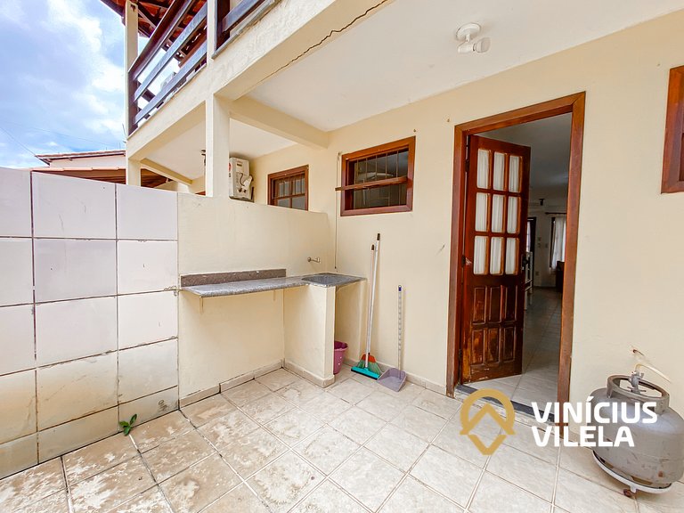 Casa com 2 suítes com ar, Net privativa 300MBPS.