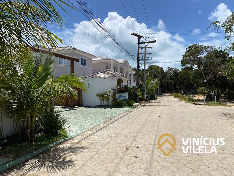 Casa com 3 suítes, sala climatizada, área gourmet privativa,