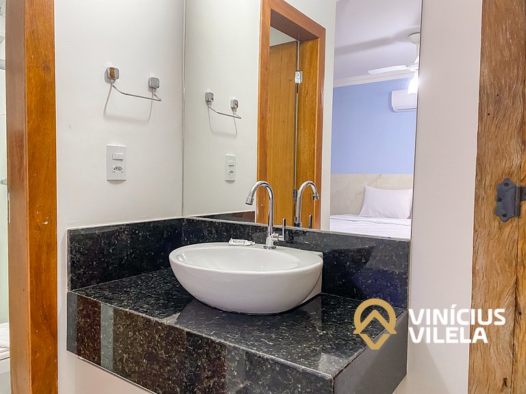 Casa com 3 suítes, sala climatizada, área gourmet privativa,