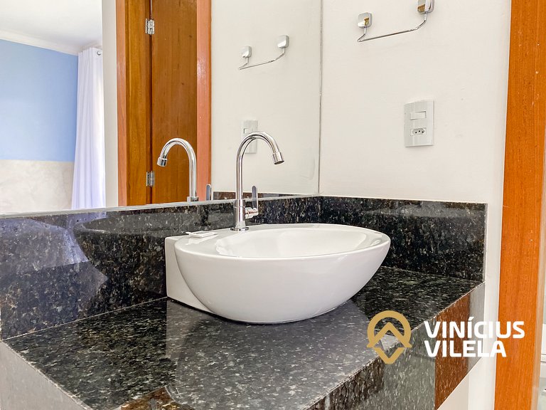 Casa com 3 suítes, sala climatizada, área gourmet privativa,