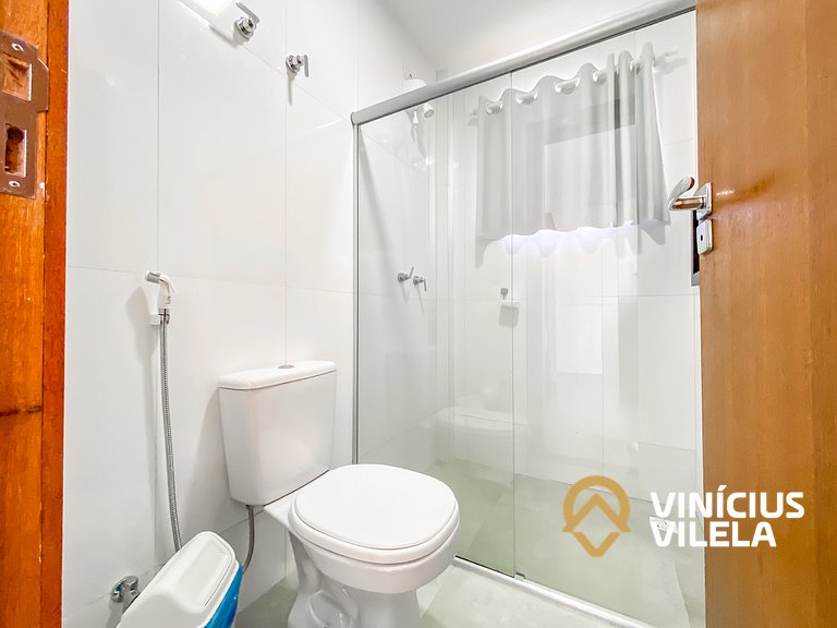 Casa com 3 suítes, sala climatizada, área gourmet privativa,