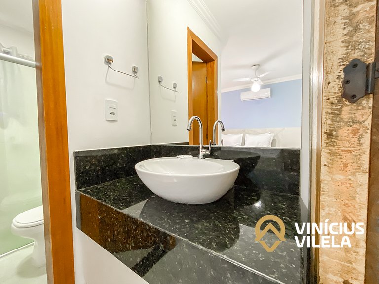 Casa com 3 suítes, sala climatizada, área gourmet privativa,