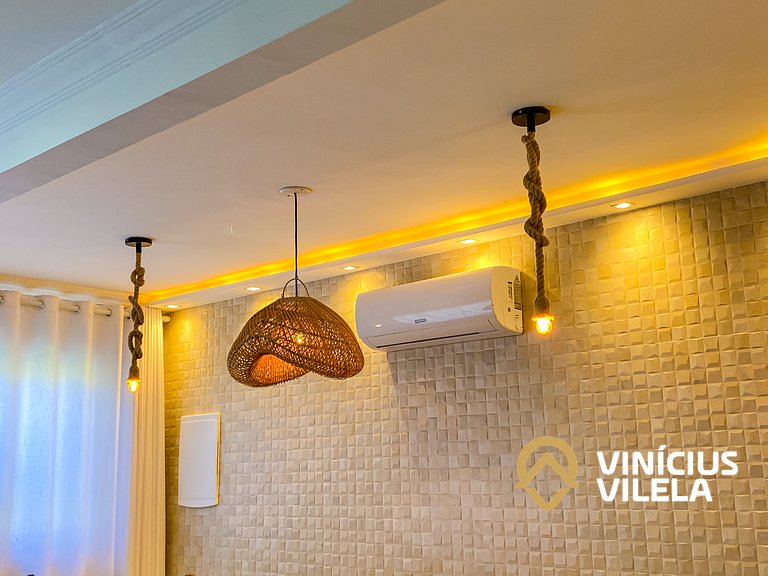 Casa com 3 suítes, sala climatizada, área gourmet privativa,