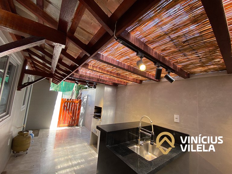 Casa com 3 suítes, sala climatizada, área gourmet privativa,