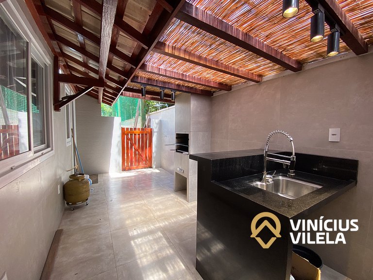 Casa com 3 suítes, sala climatizada, área gourmet privativa,