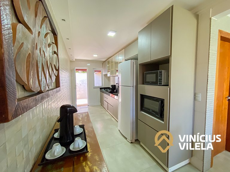 Casa com 3 suítes, sala climatizada, área gourmet privativa,