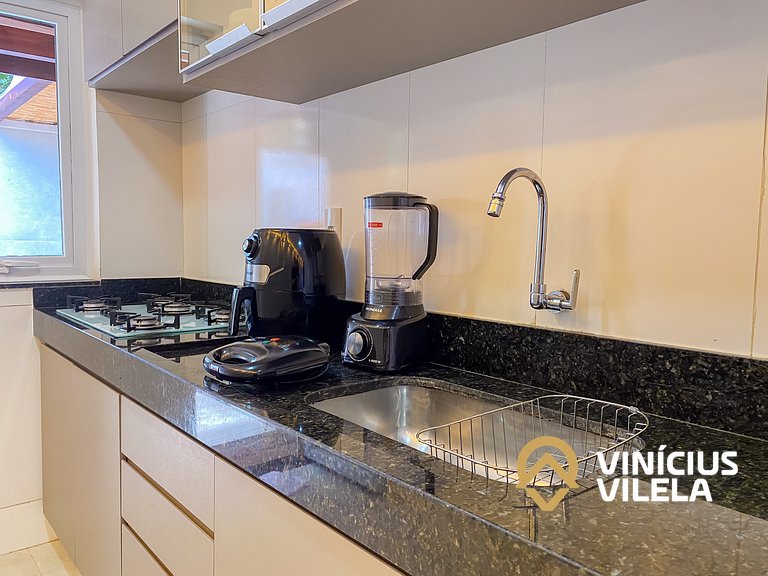 Casa com 3 suítes, sala climatizada, área gourmet privativa,