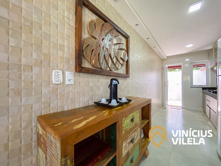 Casa com 3 suítes, sala climatizada, área gourmet privativa,