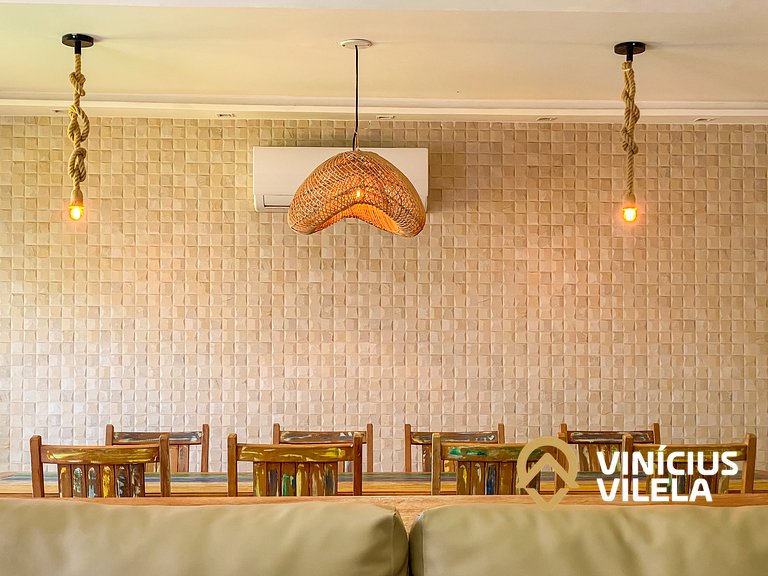 Casa com 3 suítes, sala climatizada, área gourmet privativa,