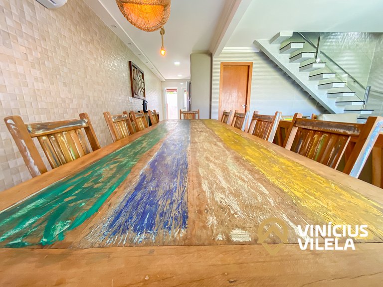 Casa com 3 suítes, sala climatizada, área gourmet privativa,