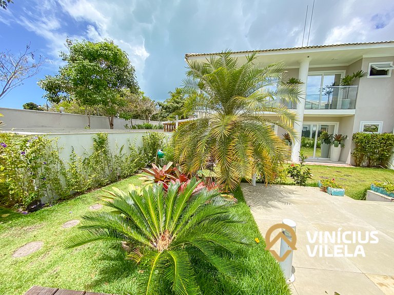 Casa toda climatizada com 2 suítes, gourmet privativo e inte