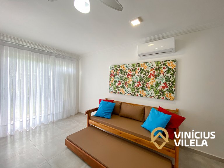 Casa toda climatizada com 2 suítes, gourmet privativo e inte